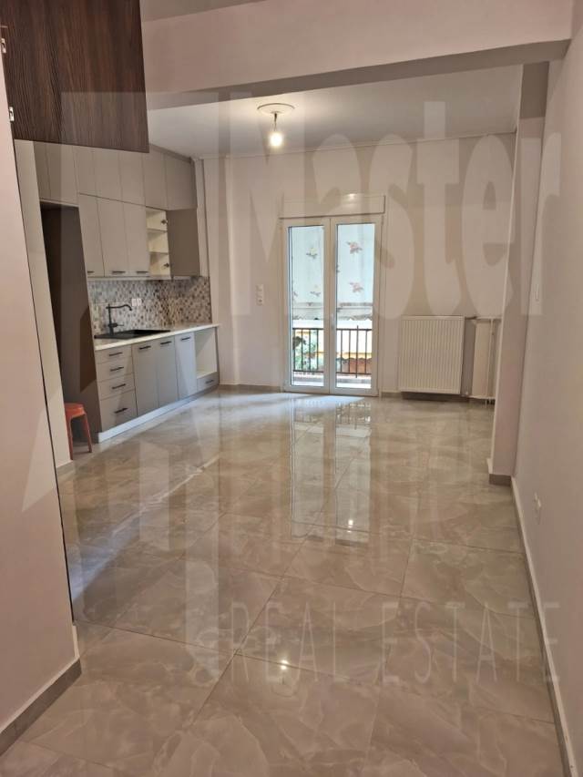 (For Sale) Residential Apartment || Athens Center/Vyronas - 52 Sq.m, 2 Bedrooms, 150.000€ 