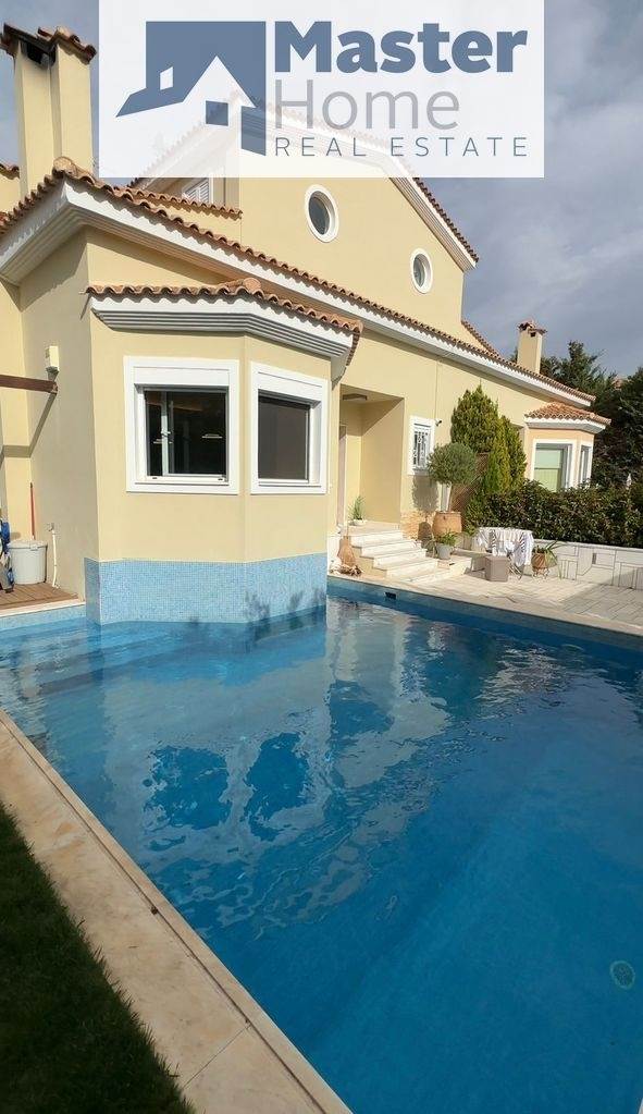 (For Sale) Residential Villa || East Attica/Vari-Varkiza - 300 Sq.m, 4 Bedrooms, 1.500.000€ 