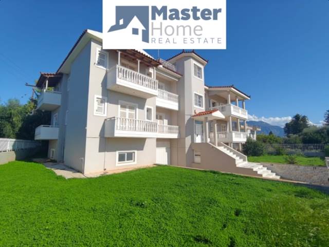 (For Sale) Residential Villa || Messinia/Kalamata - 600 Sq.m, 8 Bedrooms, 850.000€ 