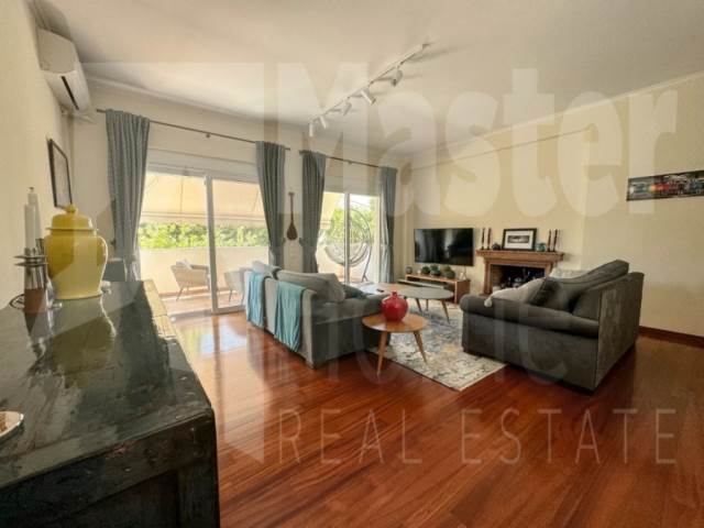 (For Sale) Residential Maisonette || East Attica/Voula - 280 Sq.m, 4 Bedrooms, 1.100.000€ 