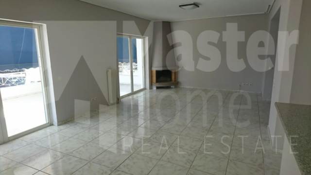 (For Sale) Residential Floor Apartment || East Attica/Voula - 132 Sq.m, 3 Bedrooms, 780.000€ 