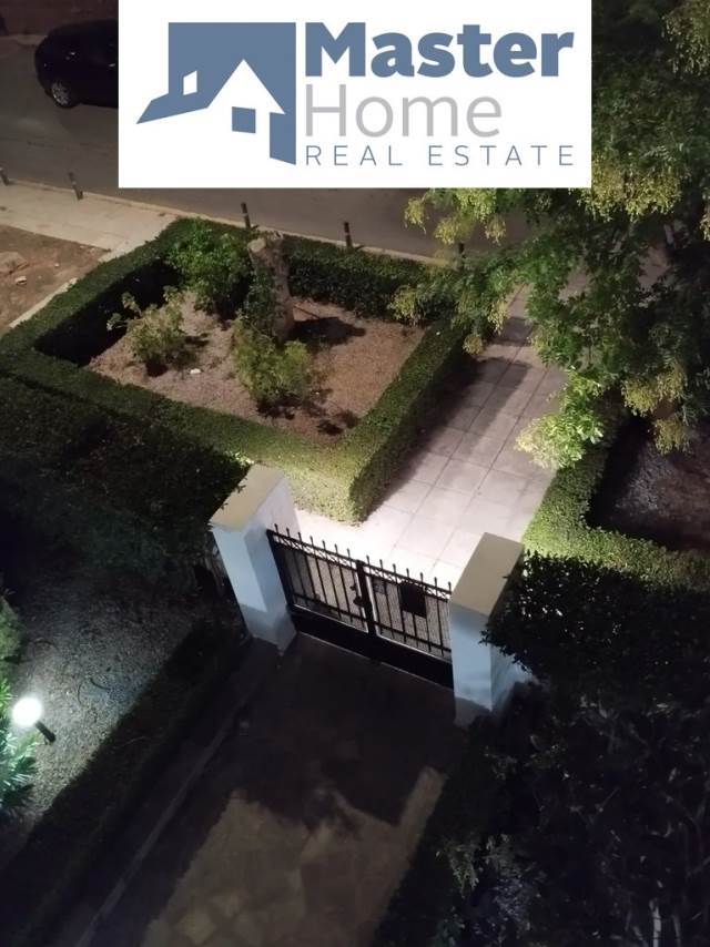 (For Sale) Residential Floor Apartment || East Attica/Voula - 138 Sq.m, 3 Bedrooms, 730.000€ 
